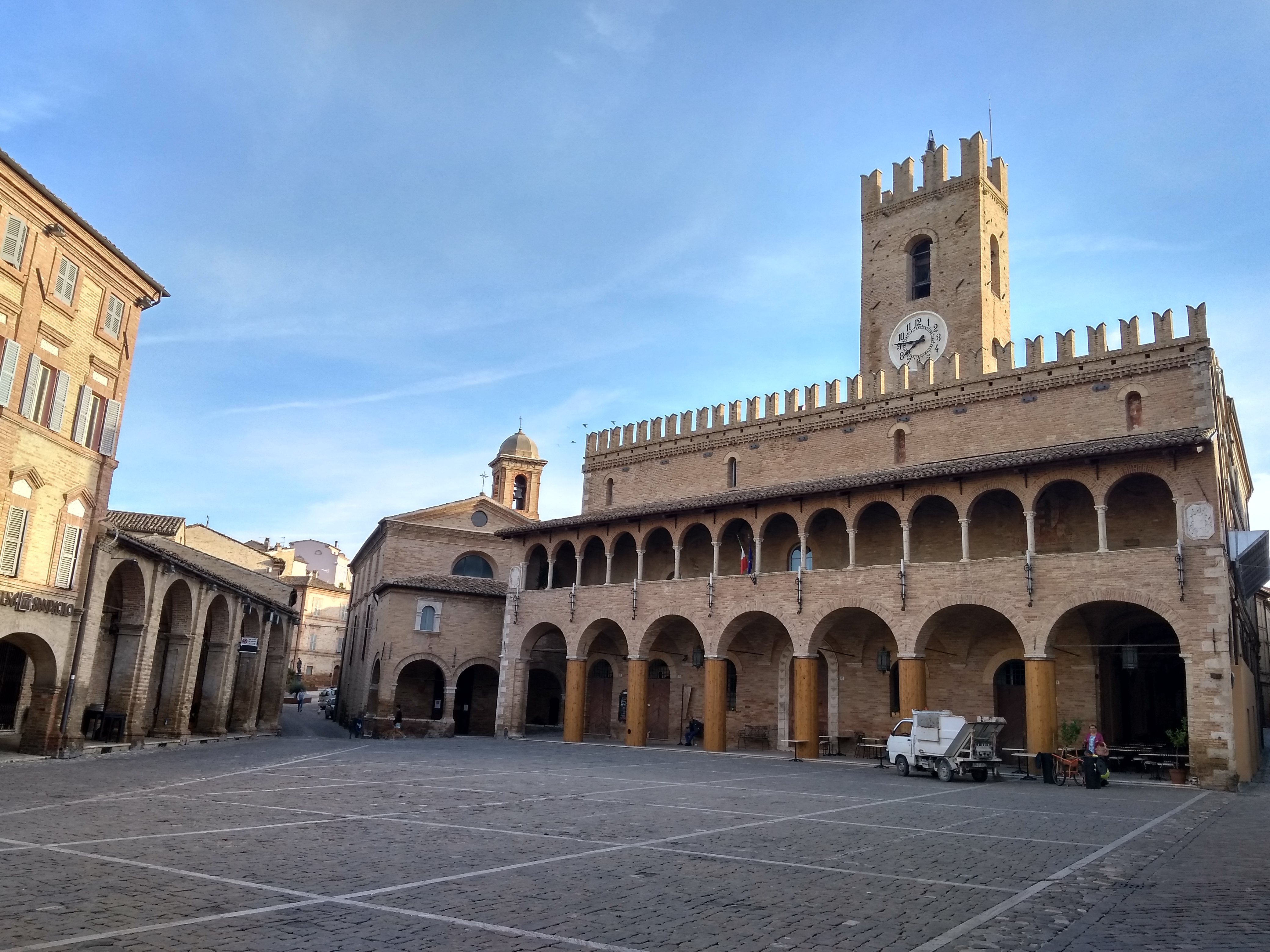 2° giorno >: Ascoli Piceno / Offida / Cenone e Veglione fine Anno
