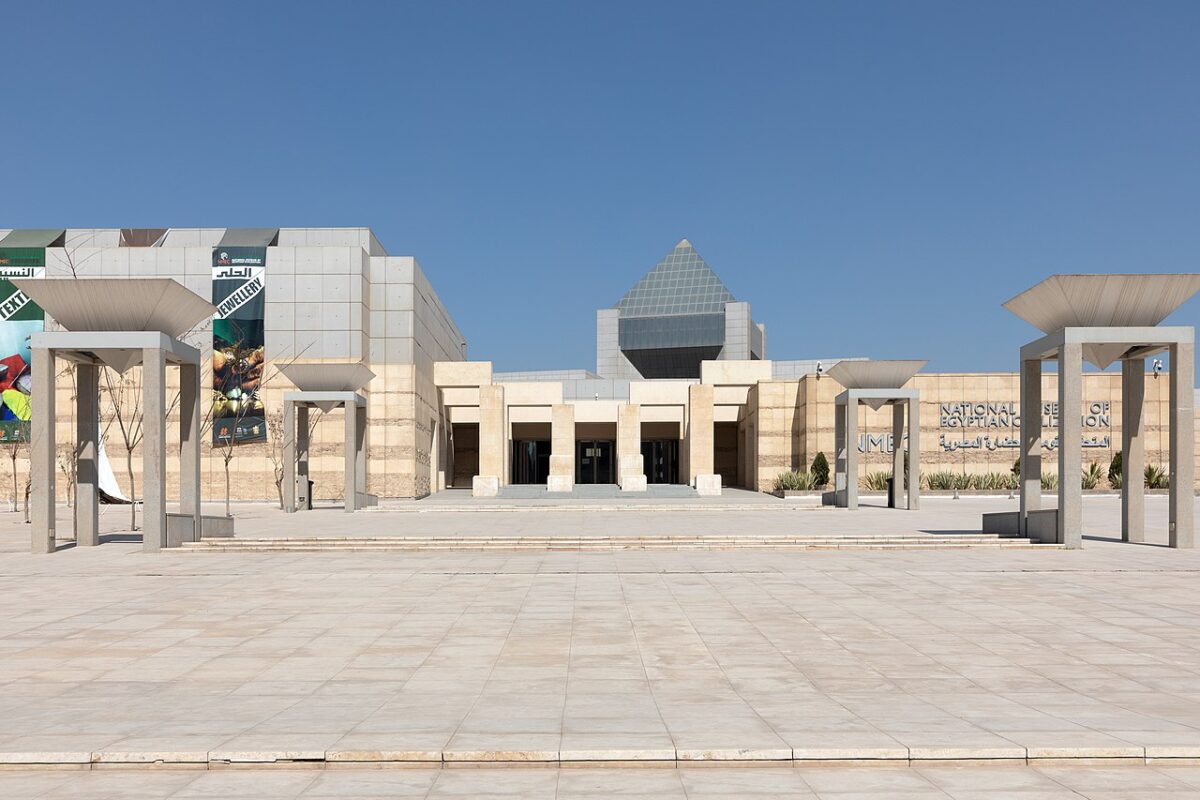 1° giorno: MILANO – IL CAIRO (Museo di Civiltà)