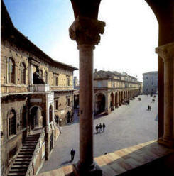 3° giorno: Santa Messa / Fermo / Cenone e Veglione di Capodanno