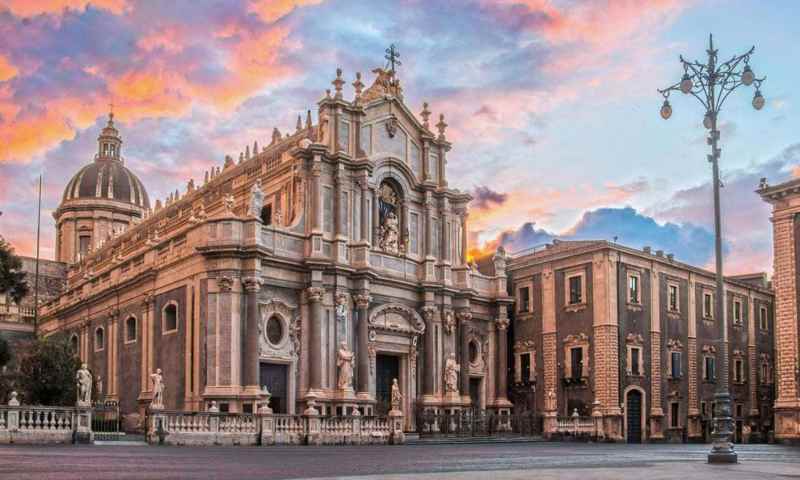 1° GIORNO:  Milano -  Catania – dintorni di Acireale